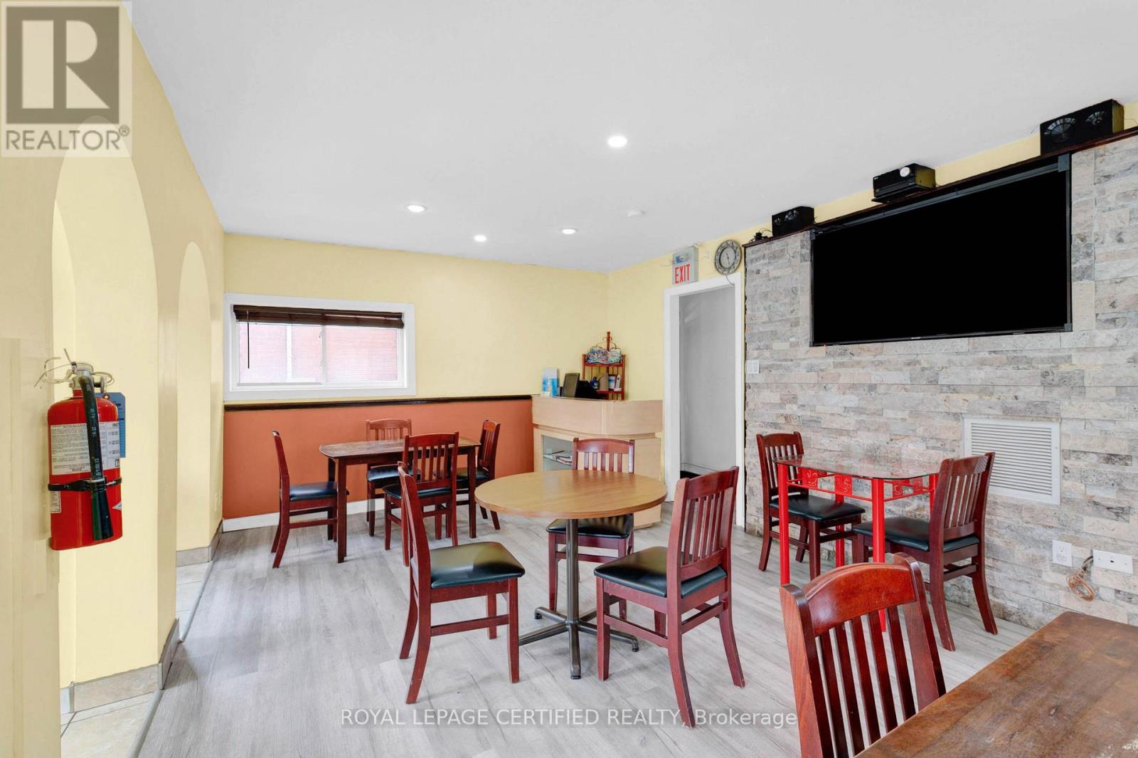 25 Eby Street S, Kitchener, Ontario  N2G 3K6 - Photo 7 - X13604762