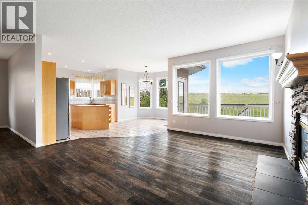 79 Royal Crest Way NW, Calgary, Alberta  T3G 4M9 - Photo 10 - A2329111
