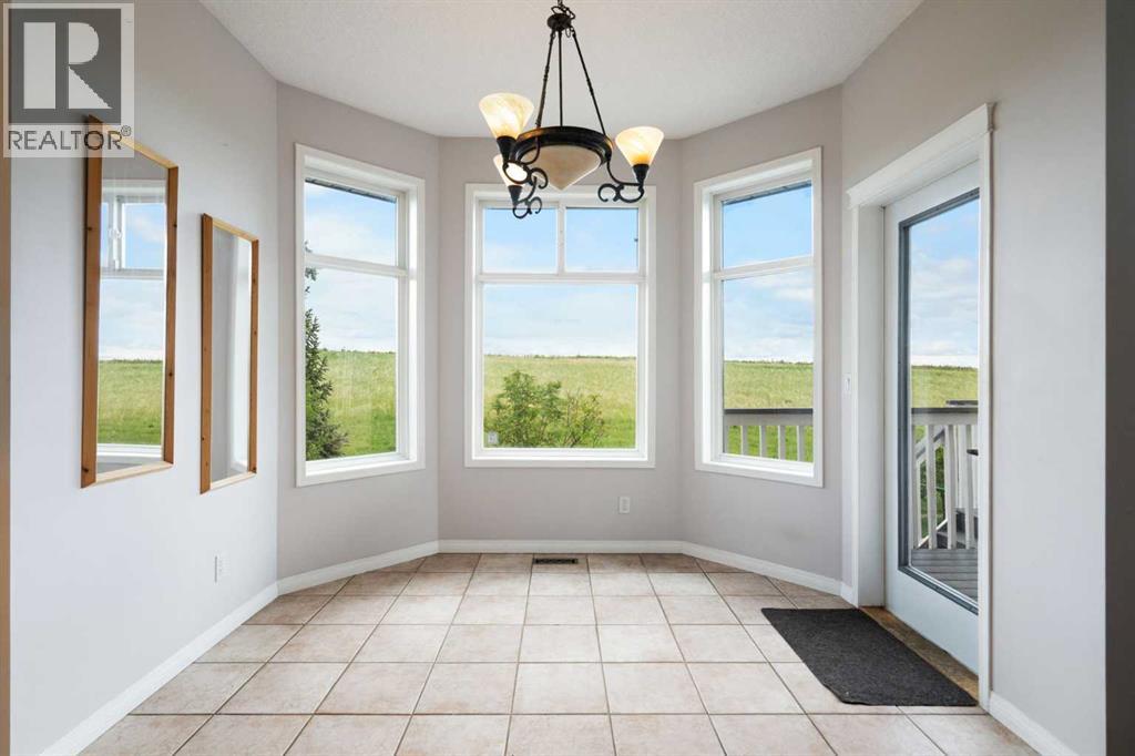 79 Royal Crest Way NW, Calgary, Alberta  T3G 4M9 - Photo 22 - A2329111