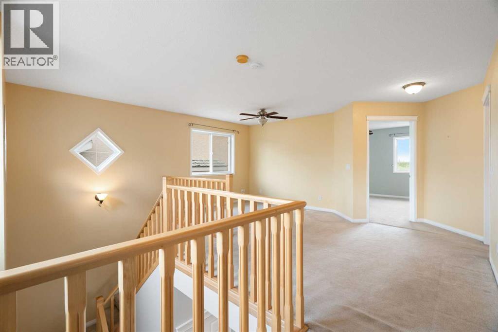 79 Royal Crest Way NW, Calgary, Alberta  T3G 4M9 - Photo 27 - A2329111