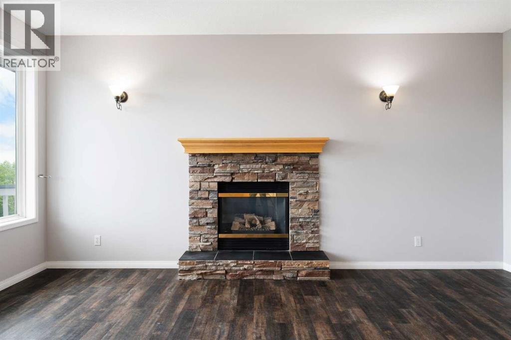 79 Royal Crest Way NW, Calgary, Alberta  T3G 4M9 - Photo 13 - A2329111