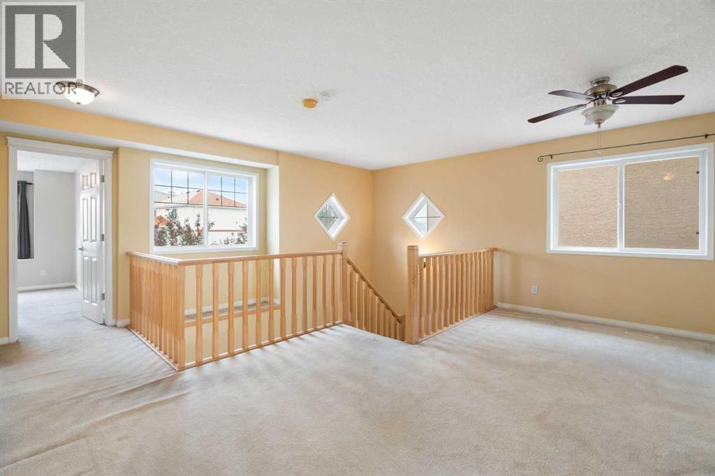 79 Royal Crest Way NW, Calgary, Alberta  T3G 4M9 - Photo 26 - A2329111
