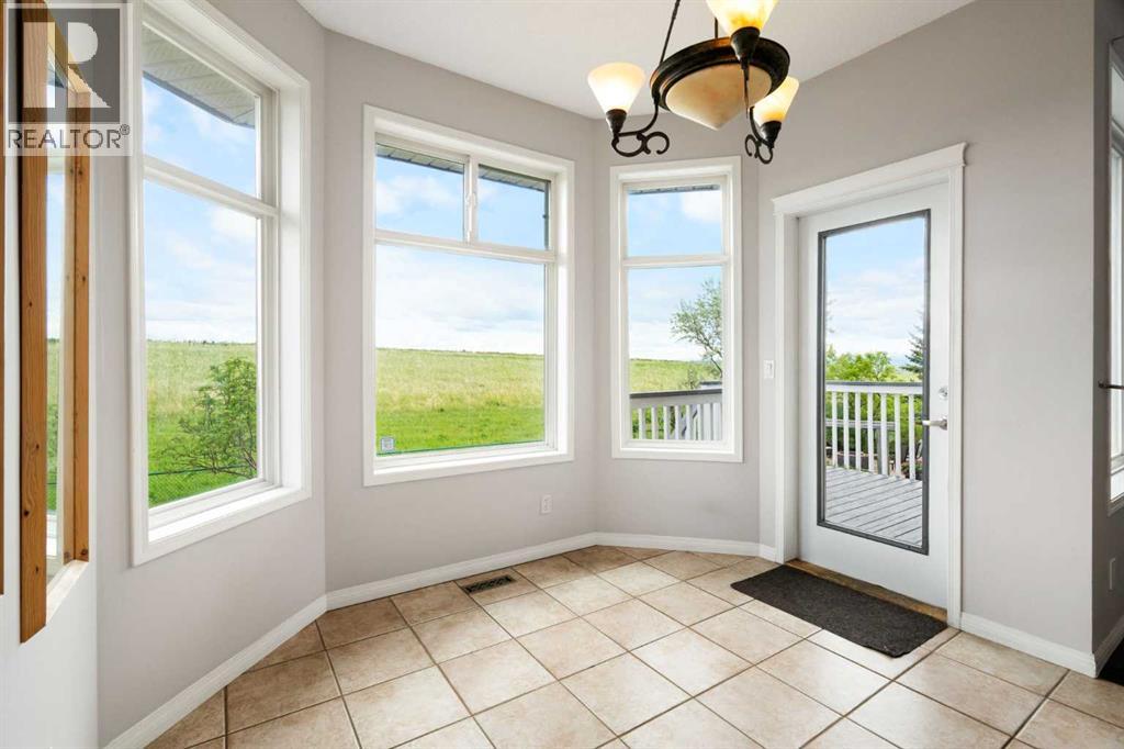79 Royal Crest Way NW, Calgary, Alberta  T3G 4M9 - Photo 21 - A2329111