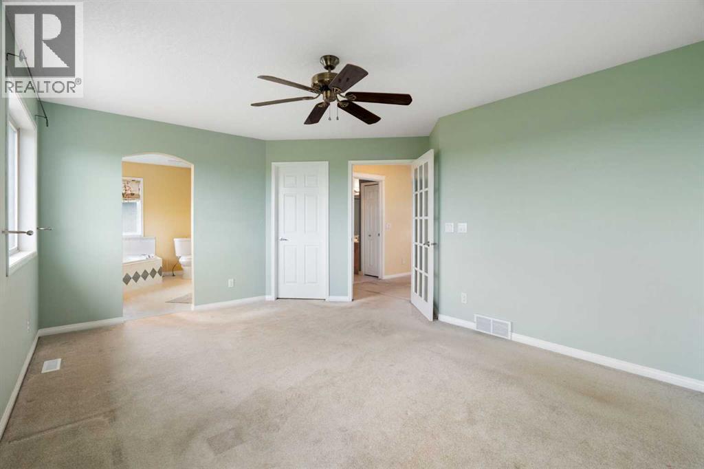 79 Royal Crest Way NW, Calgary, Alberta  T3G 4M9 - Photo 29 - A2329111