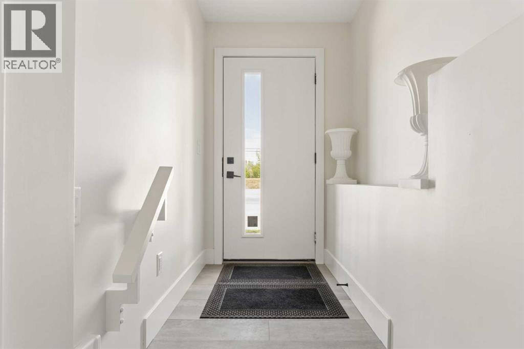 2851 12 Avenue Sw, Calgary, Alberta  T3C 3Y7 - Photo 3 - A2316675