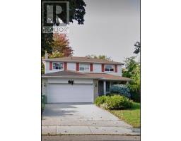 105 WHITEHORN CRESCENT, Toronto, Ontario