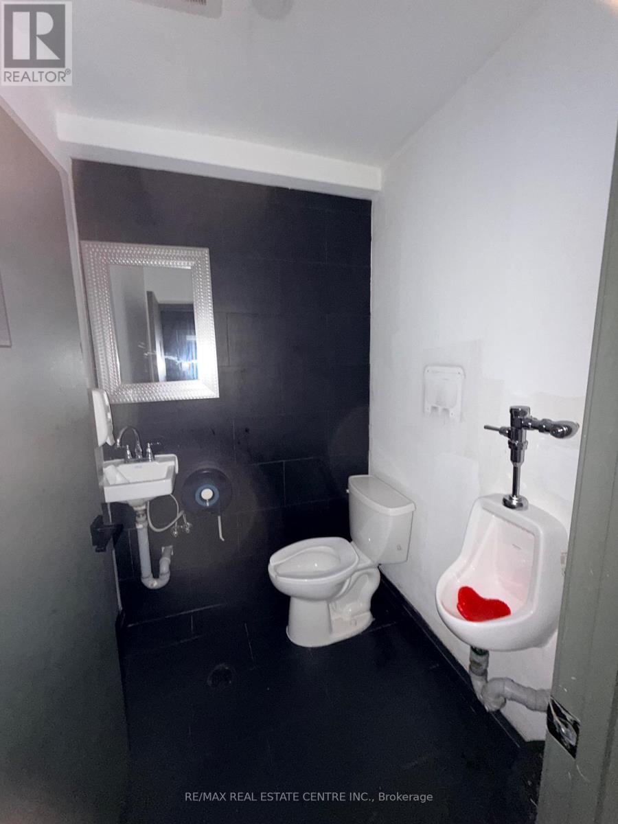 5900 Main Street, Niagara Falls, Ontario  L2G 5Z8 - Photo 13 - X13604840