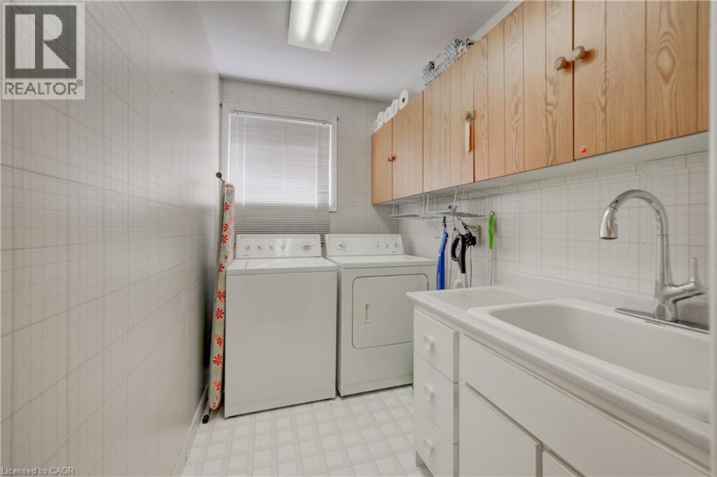 54 Stonegate Drive, Kitchener, Ontario  N2A 2Z1 - Photo 23 - 40842765
