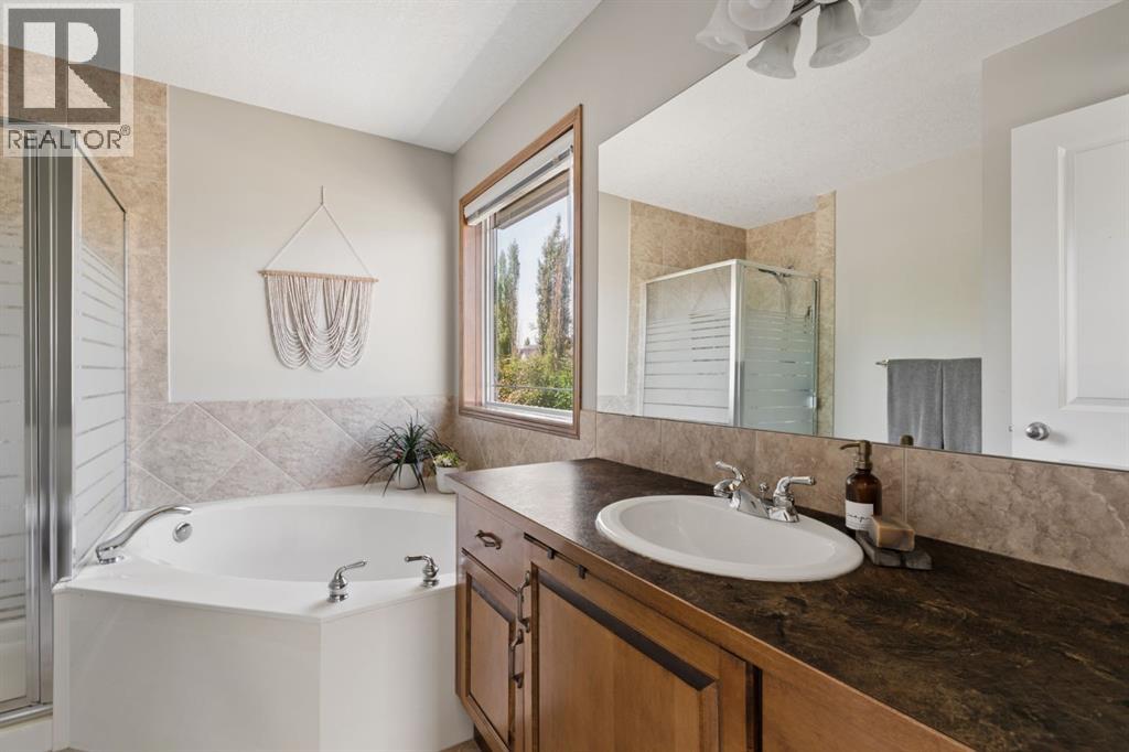 36 Cranfield Manor SE, Calgary, Alberta  T3M 1K6 - Photo 31 - A2329496