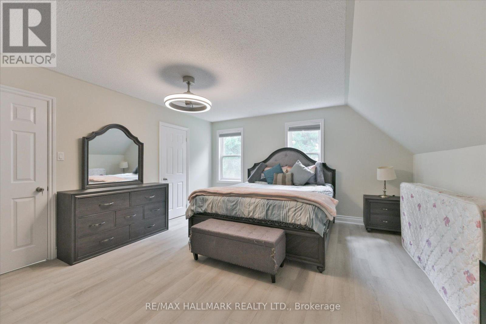 13918 Leslie Street E, Aurora, Ontario  L4G 7C8 - Photo 19 - N13603124