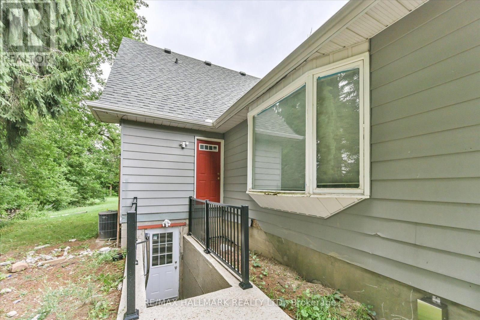 13918 Leslie Street E, Aurora, Ontario  L4G 7C8 - Photo 36 - N13603124