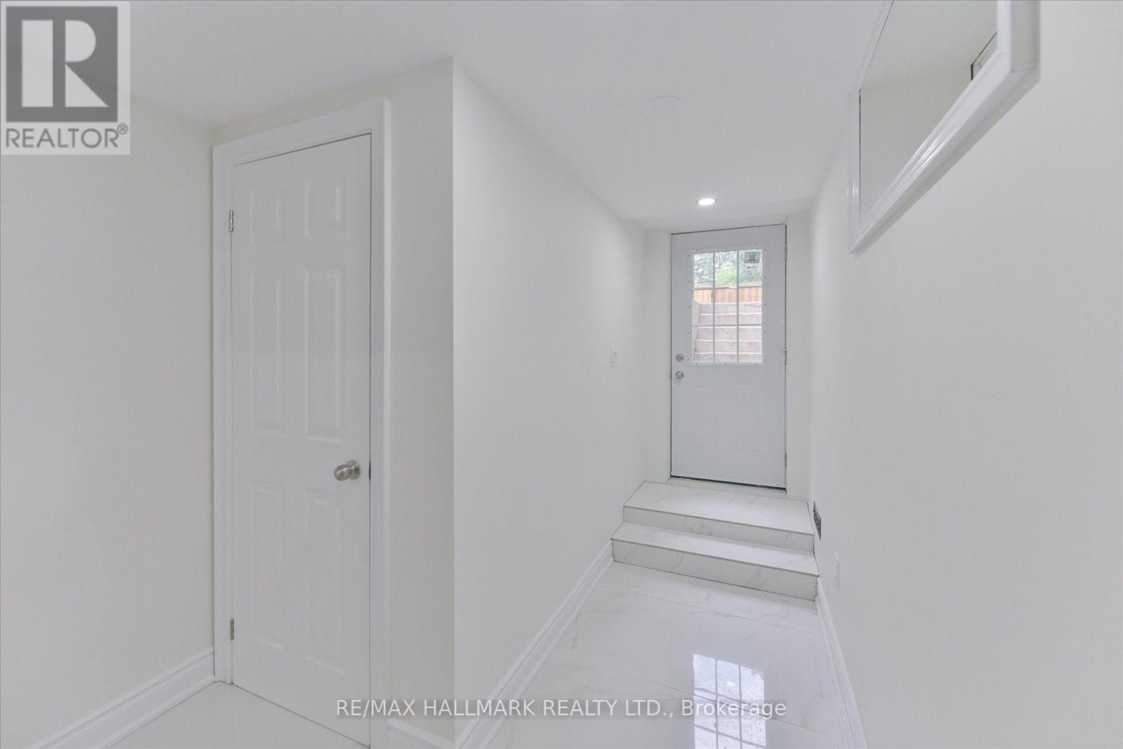 13918 Leslie Street E, Aurora, Ontario  L4G 7C8 - Photo 35 - N13603124