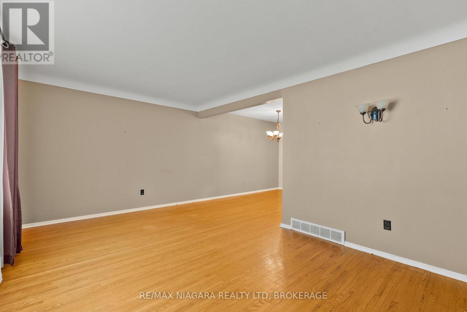 6 Bedford Court, St. Catharines (Lakeport), Ontario  L2N 4C8 - Photo 11 - X13604862