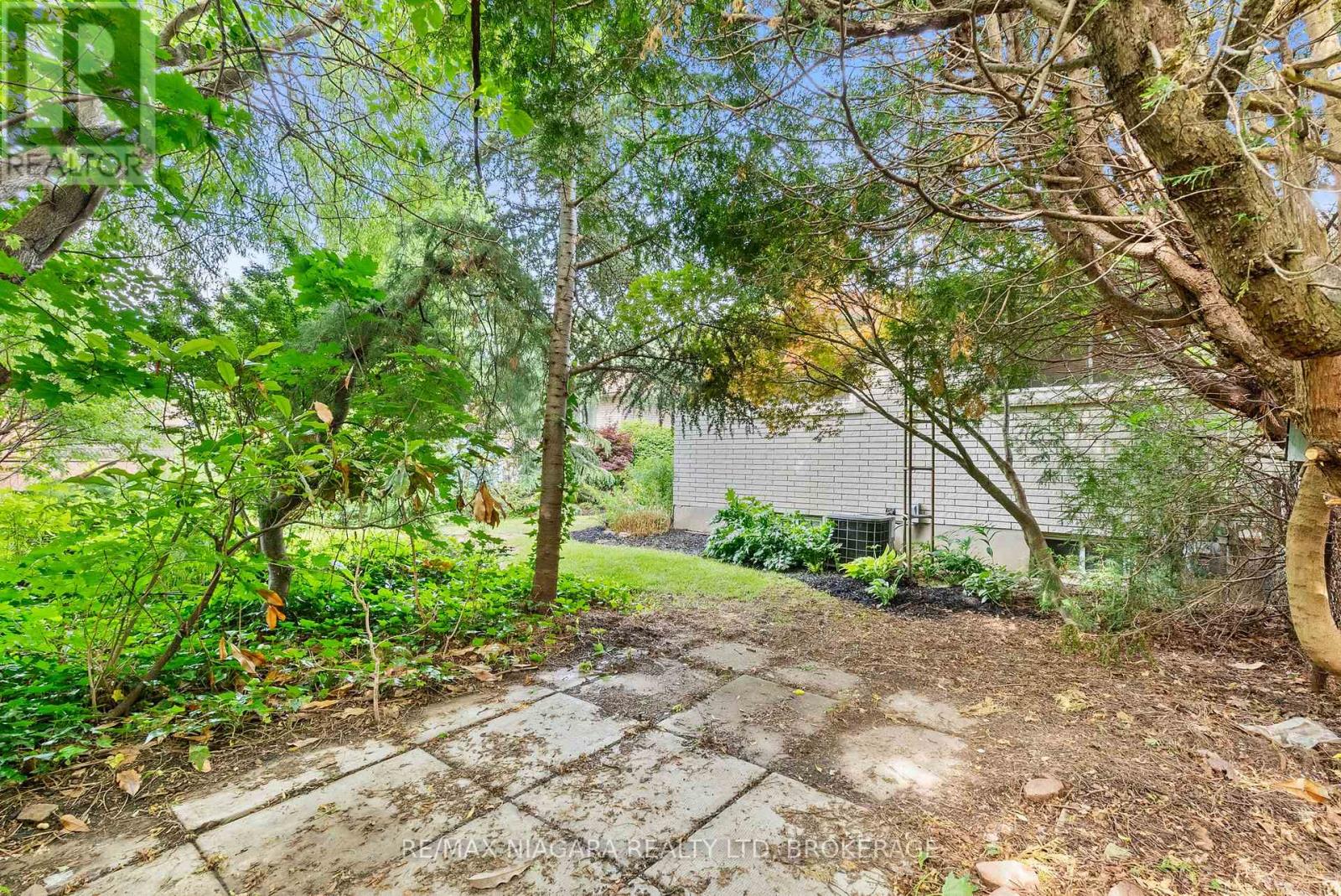 6 Bedford Court, St. Catharines (Lakeport), Ontario  L2N 4C8 - Photo 38 - X13604862
