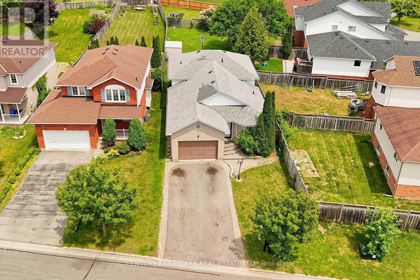 1922 Dalhousie Crescent, Oshawa, Ontario  L1G 8C3 - Photo 2 - E13604894