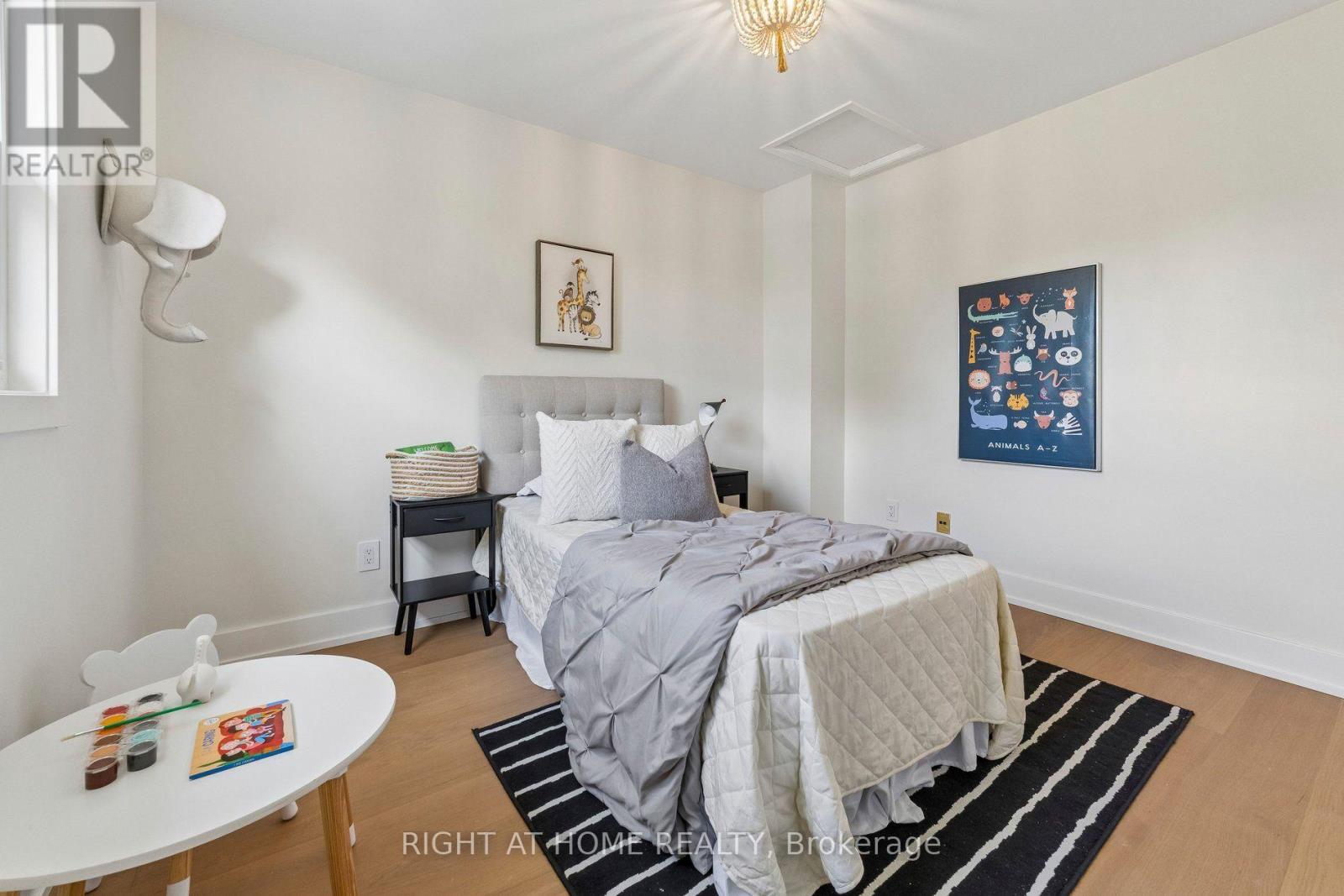 16 Ian Fleming Crescent, Whitby, Ontario  L1R 2E2 - Photo 33 - E13604926