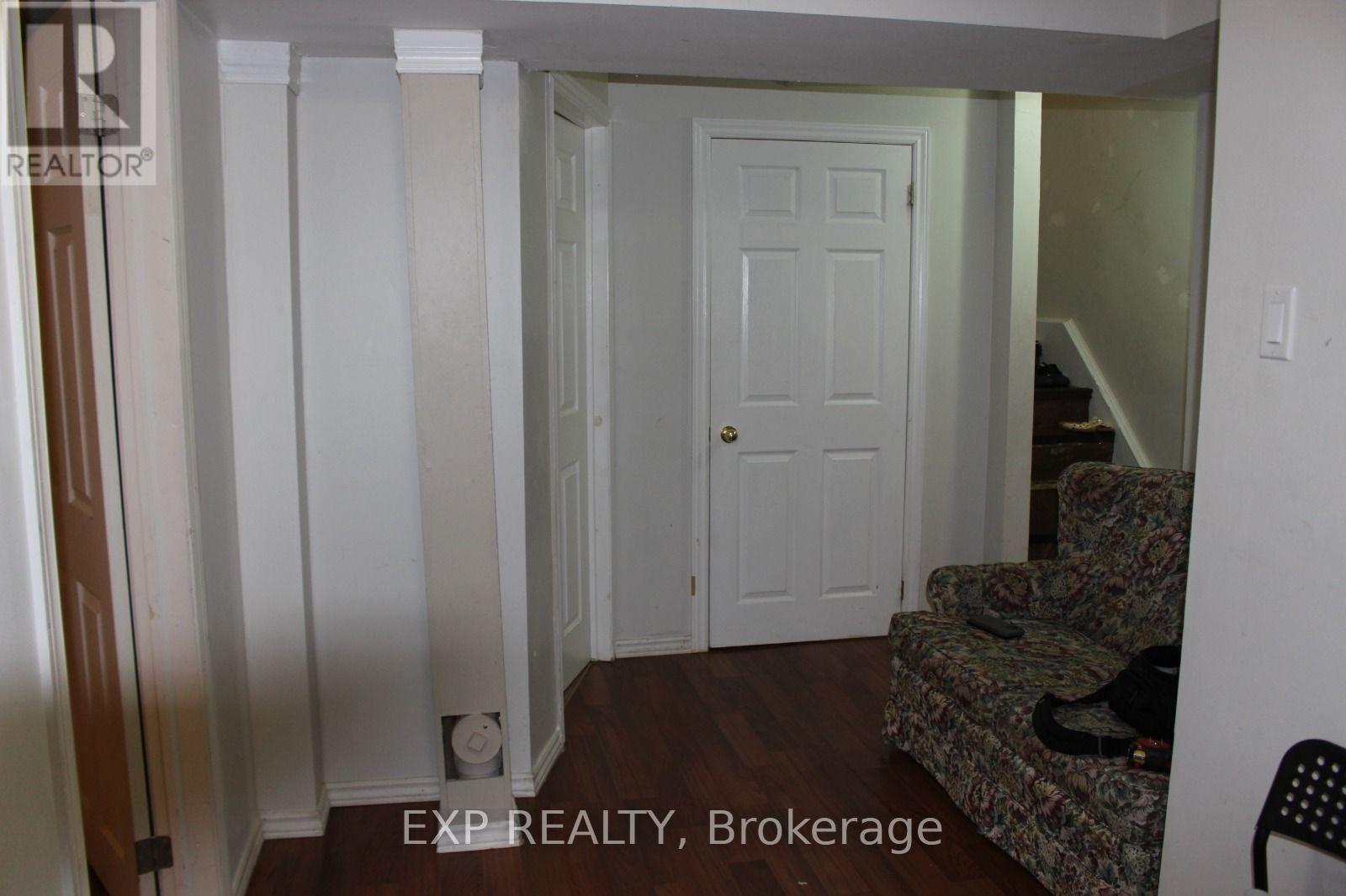 Bsmt - 134 Sandown Avenue, Toronto (Birchcliffe-Cliffside), Ontario  M1N 3W7 - Photo 11 - E13604934