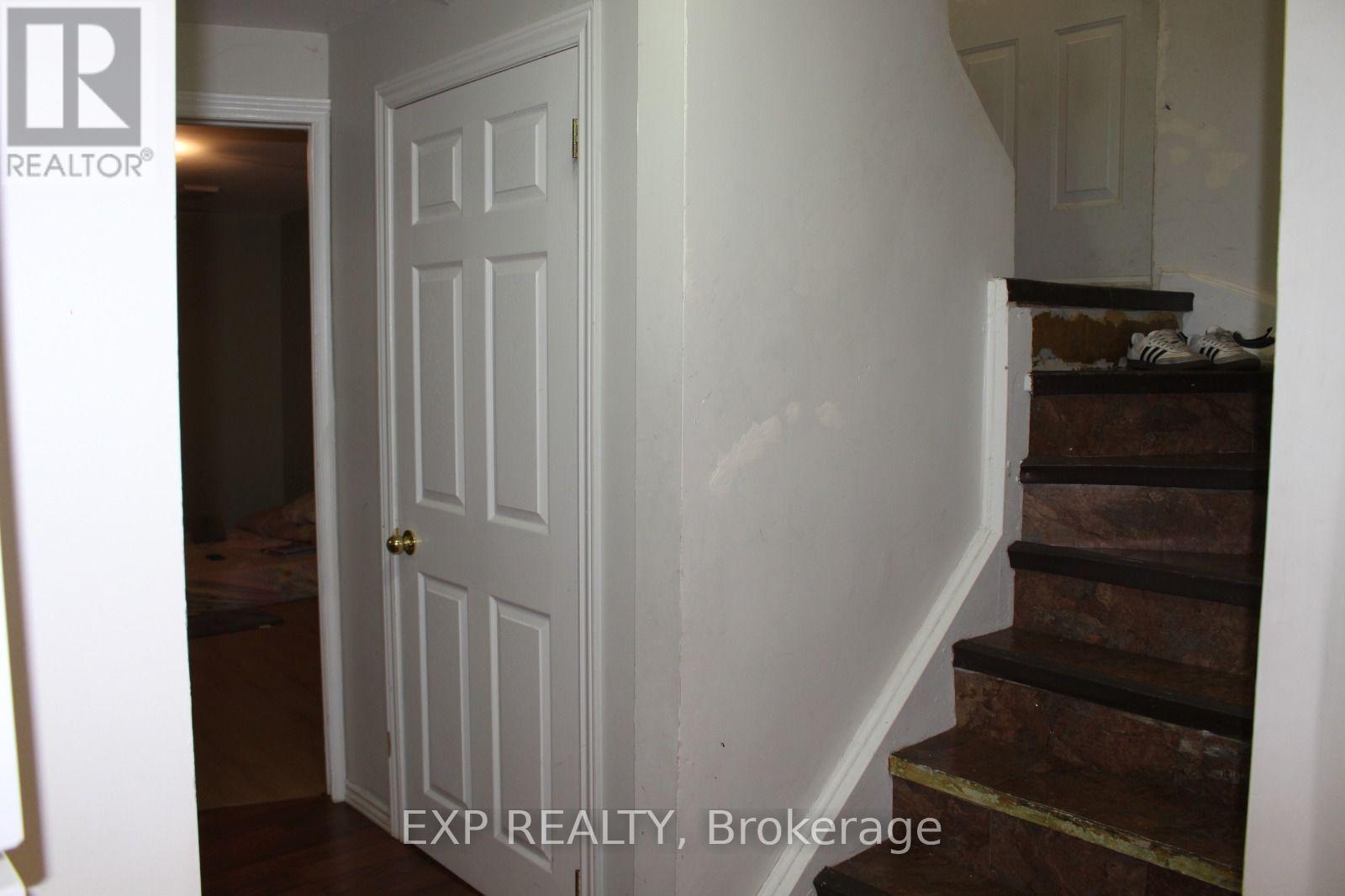 Bsmt - 134 Sandown Avenue, Toronto (Birchcliffe-Cliffside), Ontario  M1N 3W7 - Photo 6 - E13604934