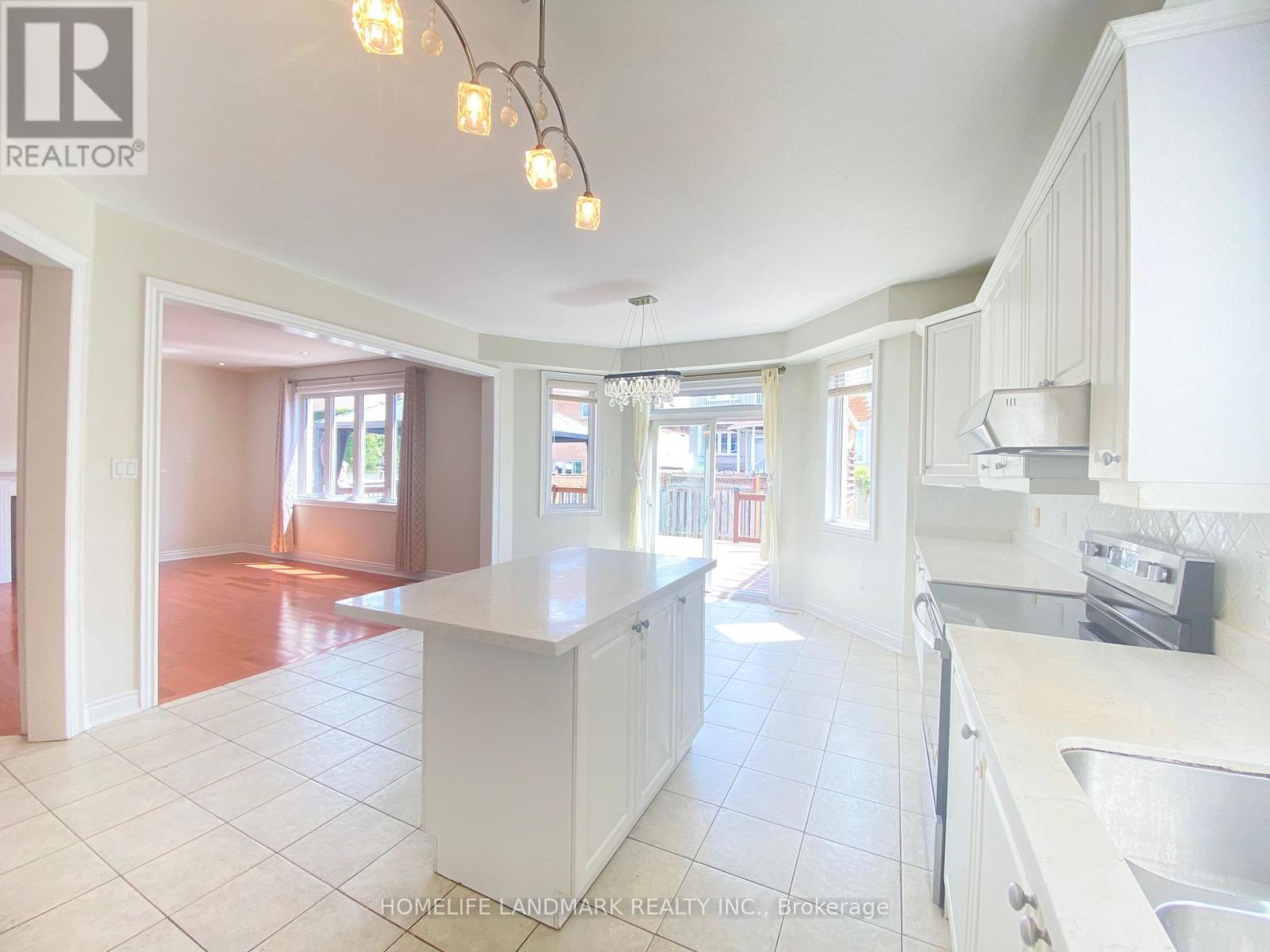 315 Weldrick Road, Richmond Hill, Ontario L4C 0A7 - Photo 10 - N13604888