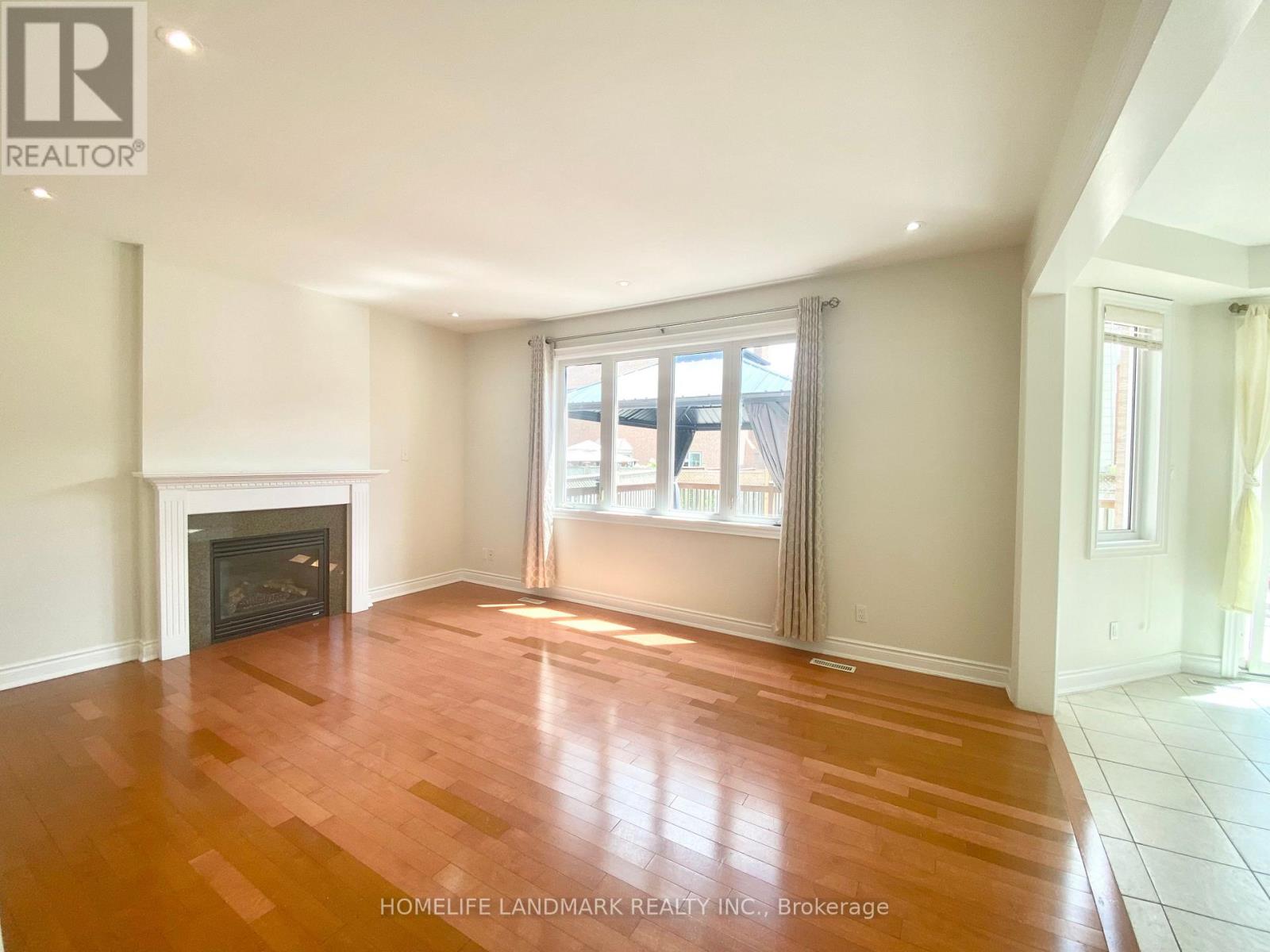 315 Weldrick Road, Richmond Hill, Ontario L4C 0A7 - Photo 4 - N13604888