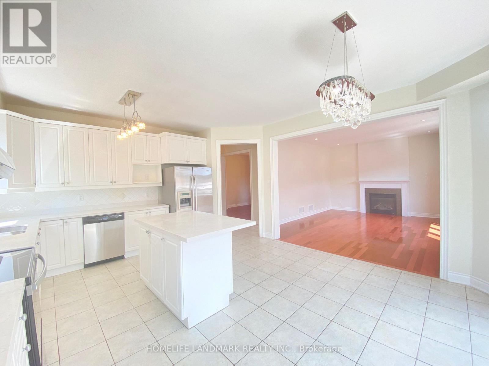 315 Weldrick Road, Richmond Hill, Ontario L4C 0A7 - Photo 6 - N13604888
