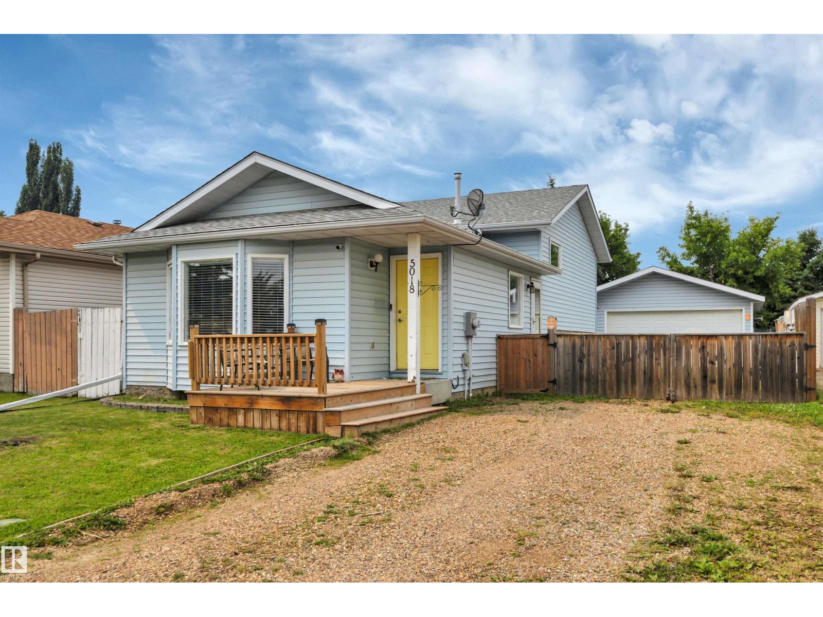 5018 52 St, Calmar, Alberta  T0C 0V0 - Photo 2 - E4500685