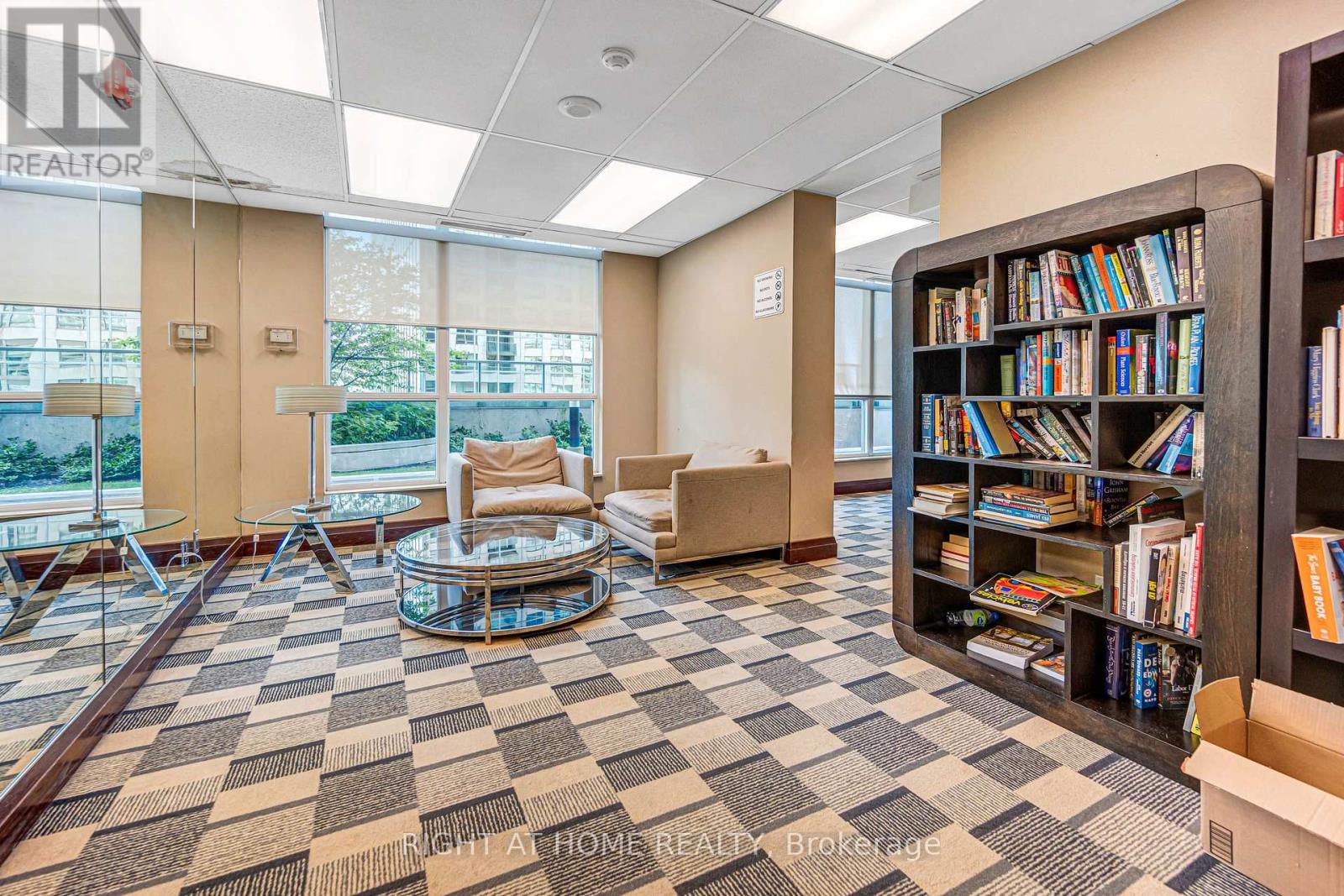 #2902 - 208 Enfield Place, Mississauga, Ontario  L5B 0G8 - Photo 45 - W13604872