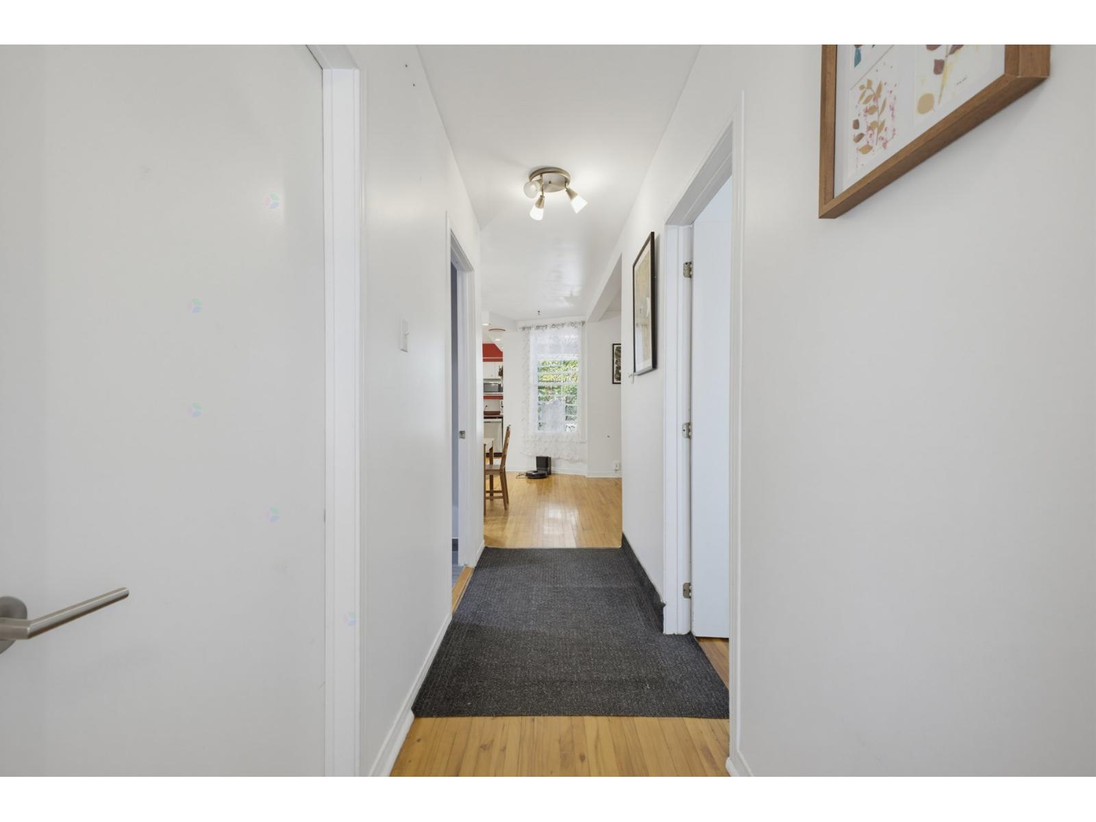 2831-2833 Rue Dickson Montréal (Mercier/Hochelaga-Maisonneuve) Quebec Canada H1N2J6 2