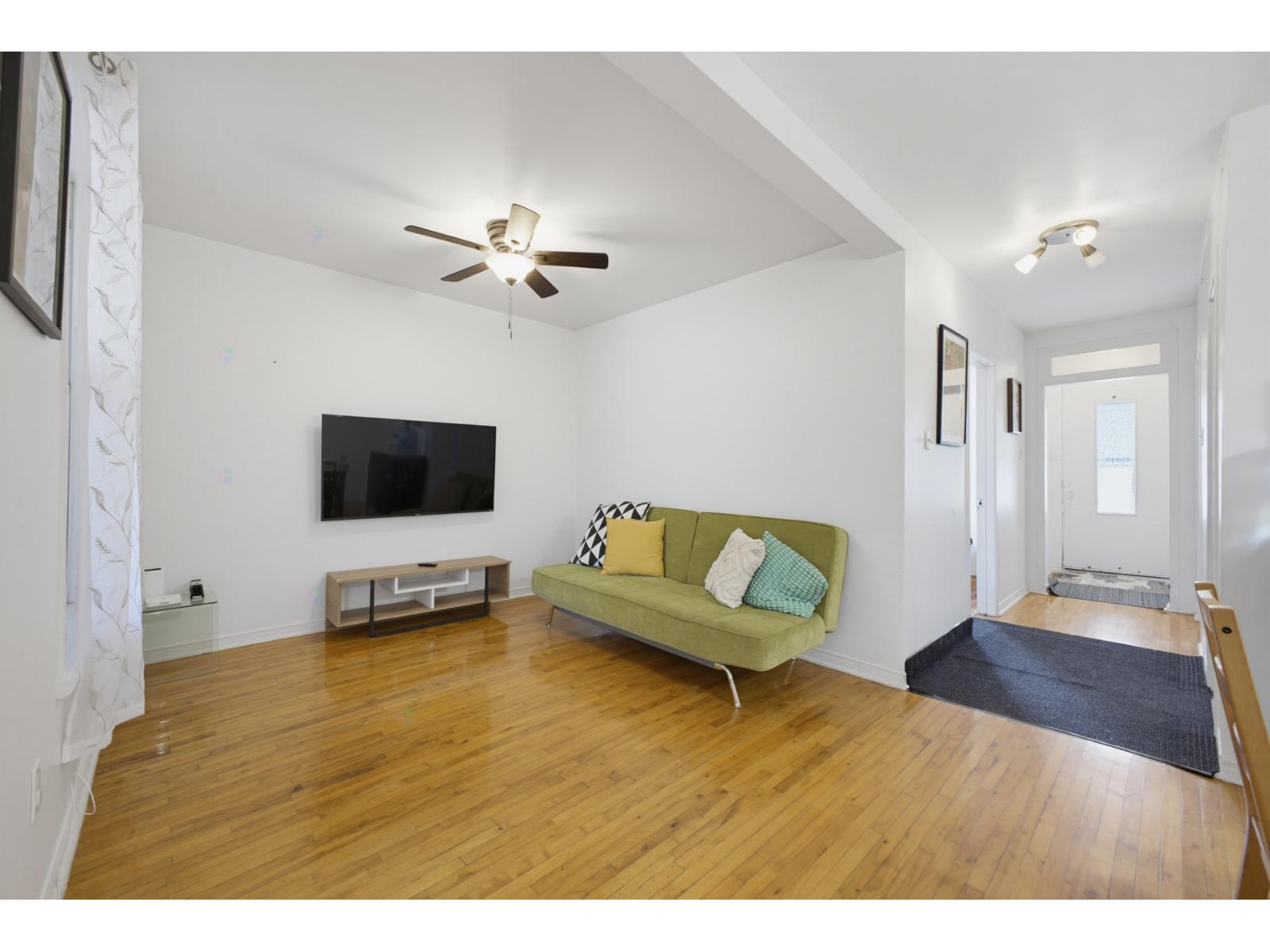 2831-2833 Rue Dickson Montréal (Mercier/Hochelaga-Maisonneuve) Quebec Canada H1N2J6 3