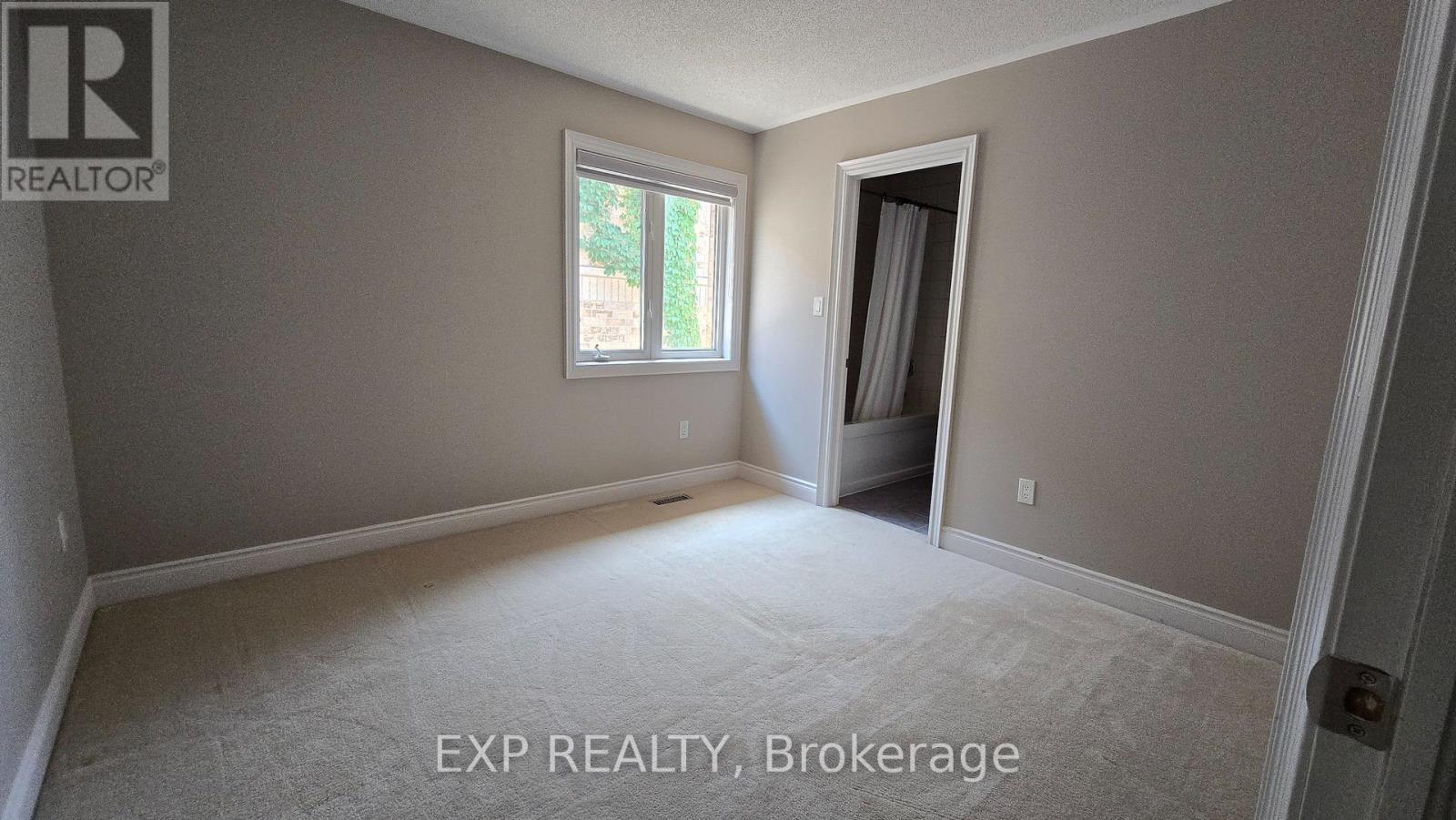 2209 Blackbird Court, Oakville, Ontario  L6M 5E6 - Photo 8 - W13601000