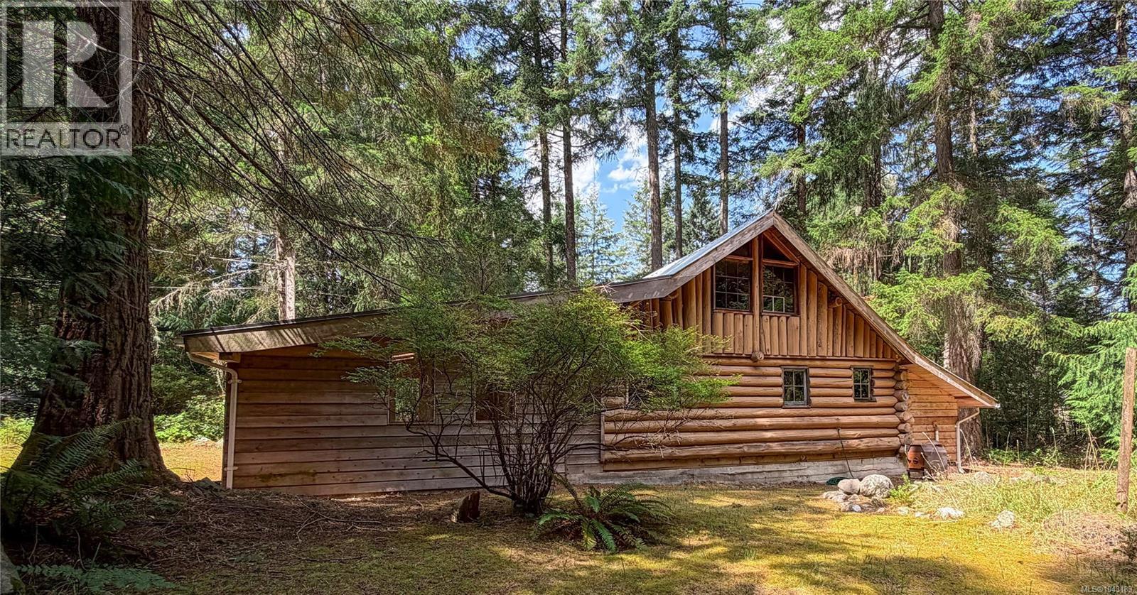 1220 North Rd, Gabriola Island, British Columbia  V0R 1X3 - Photo 2 - 1043183