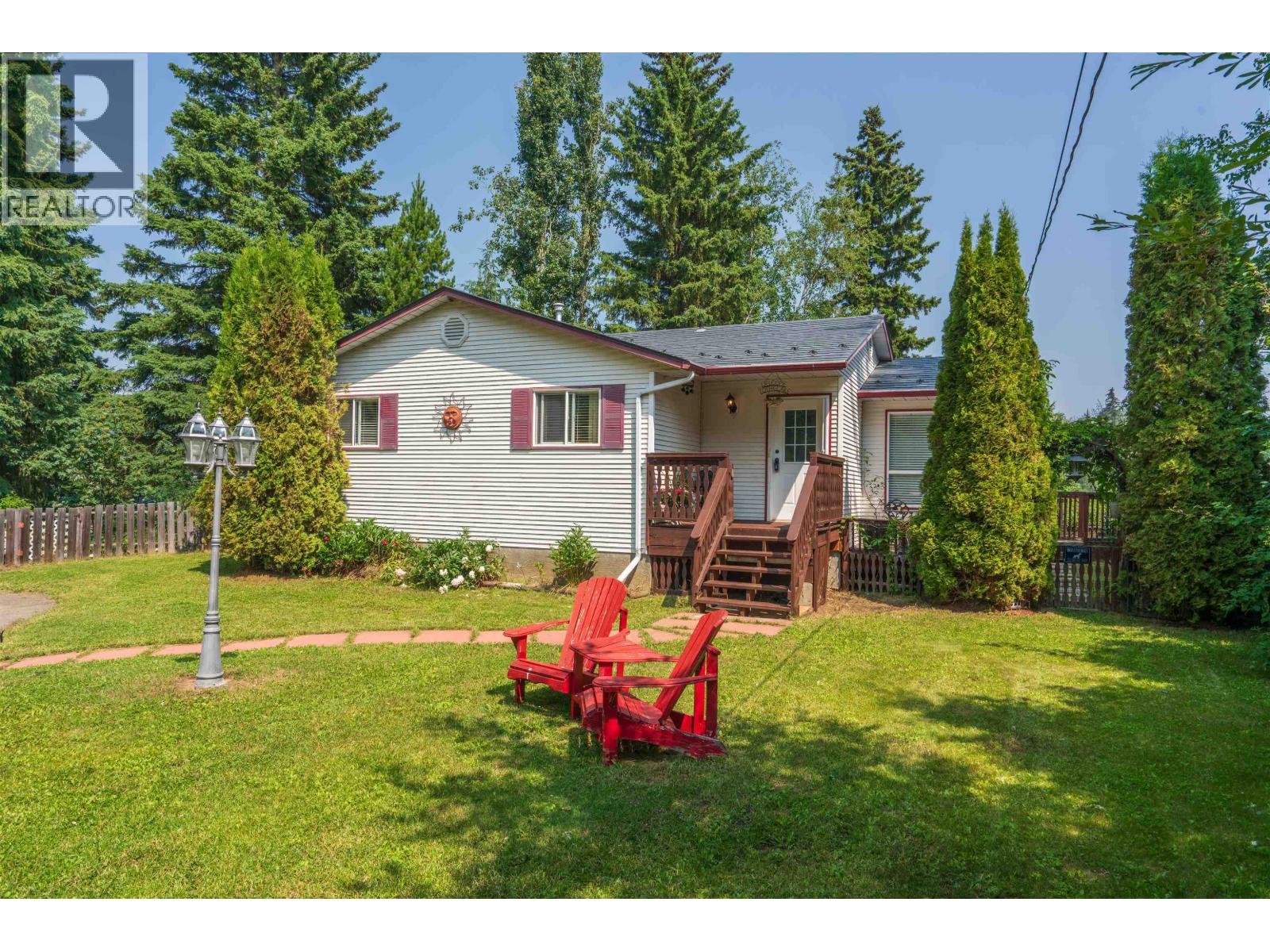 11330 Lakeside Drive, Prince George, British Columbia  V2K 5M6 - Photo 1 - R3149664