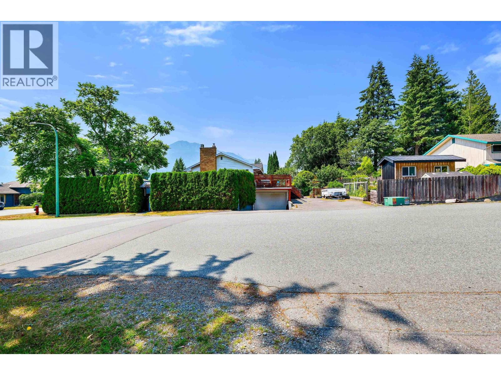 40256 Ayr Drive, Squamish, British Columbia  V0N 1T0 - Photo 25 - R3149878