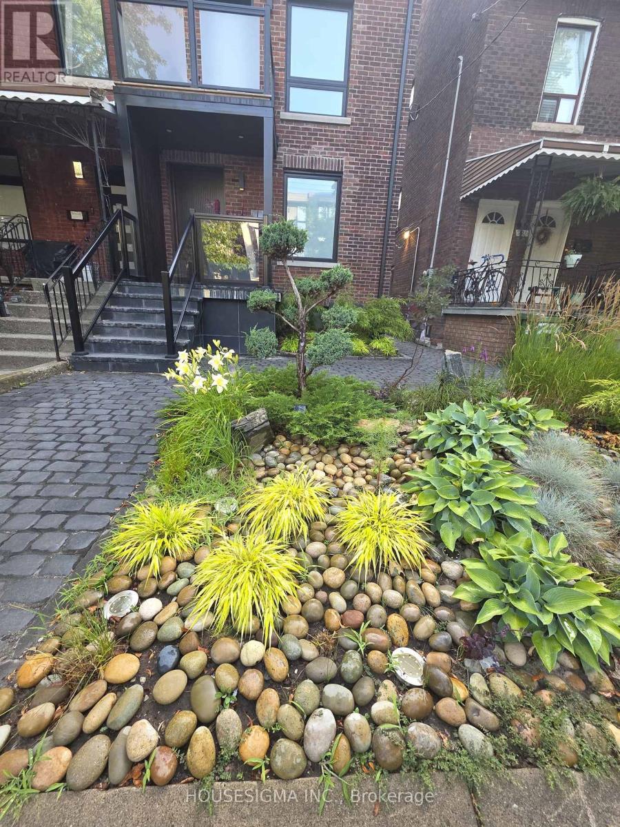 MAIN - 274 ROXTON ROAD, Toronto, Ontario