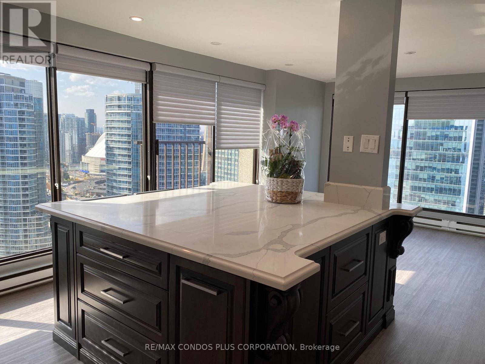 3517 - 55 Harbour Square, Toronto, Ontario M5J 2L1 - Photo 10 - C13604970