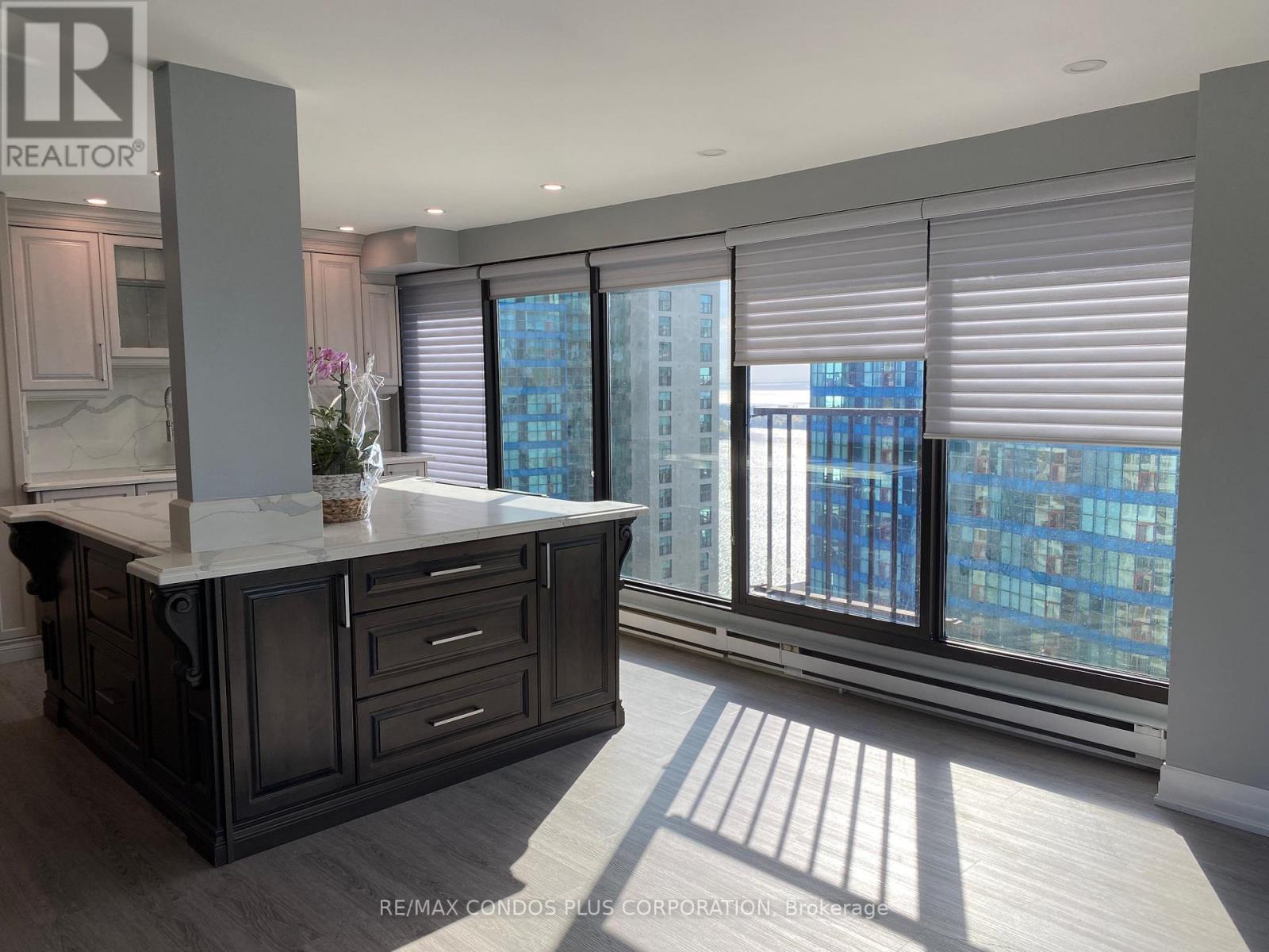 3517 - 55 Harbour Square, Toronto, Ontario M5J 2L1 - Photo 14 - C13604970