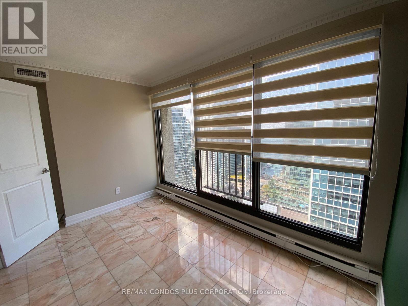 3517 - 55 Harbour Square, Toronto, Ontario M5J 2L1 - Photo 24 - C13604970