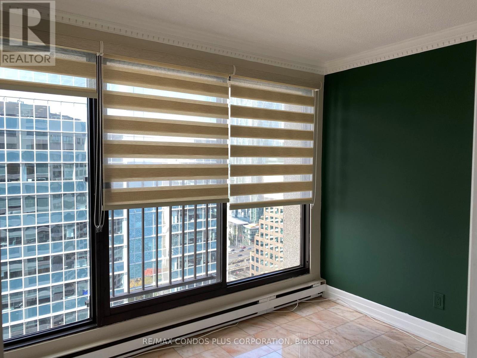 3517 - 55 Harbour Square, Toronto, Ontario M5J 2L1 - Photo 25 - C13604970