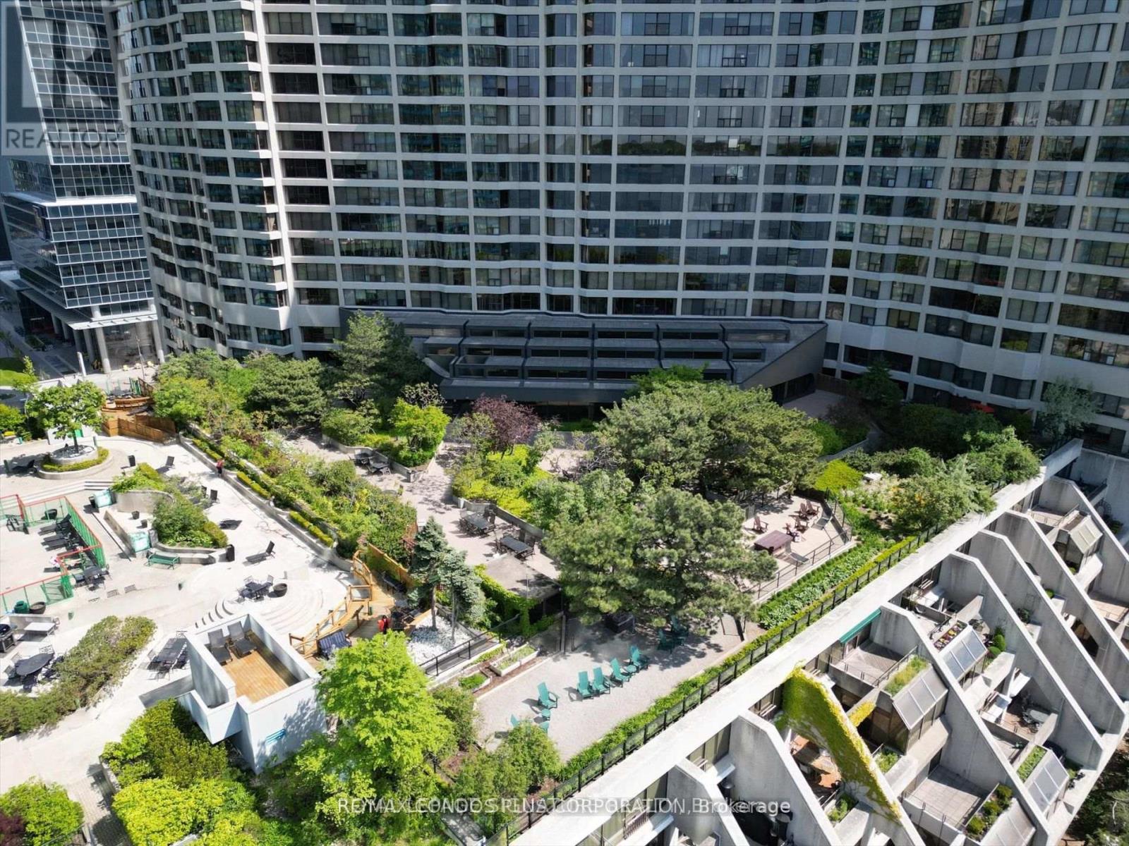 3517 - 55 Harbour Square, Toronto, Ontario M5J 2L1 - Photo 37 - C13604970