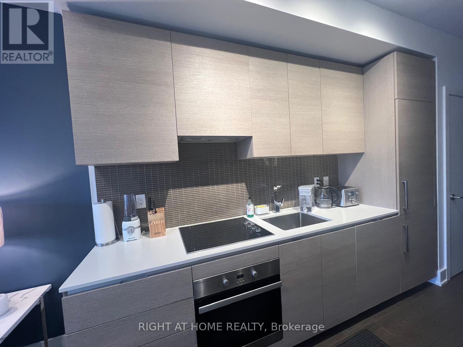 1604 - 200 Bloor Street W, Toronto, Ontario M5S 1T8 - Photo 5 - C13604972