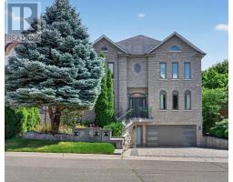 33 MUNRO BOULEVARD, Toronto, Ontario
