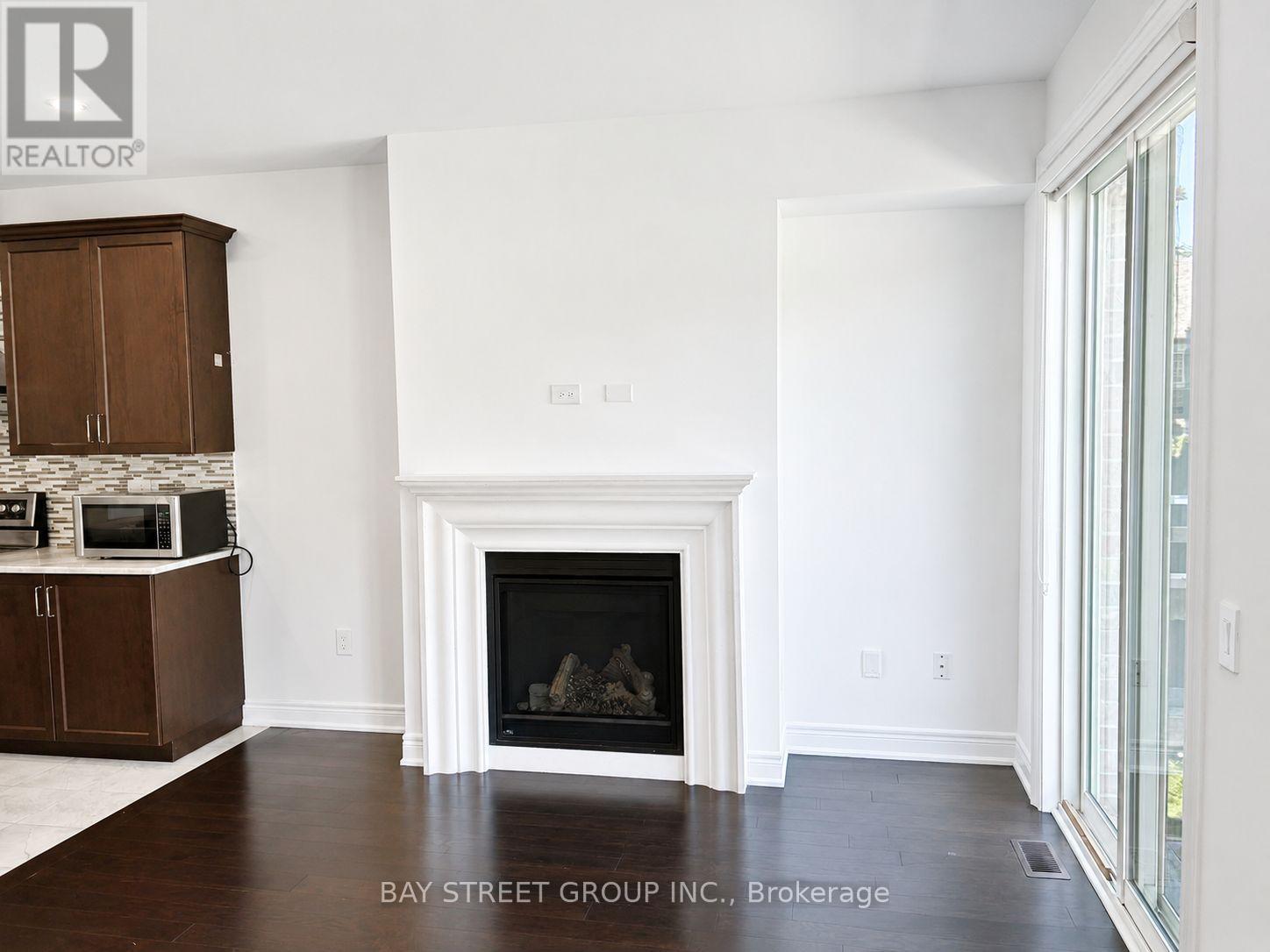 103 Drizzel Crescent, Richmond Hill, Ontario L4E 0G9 - Photo 7 - N13604994