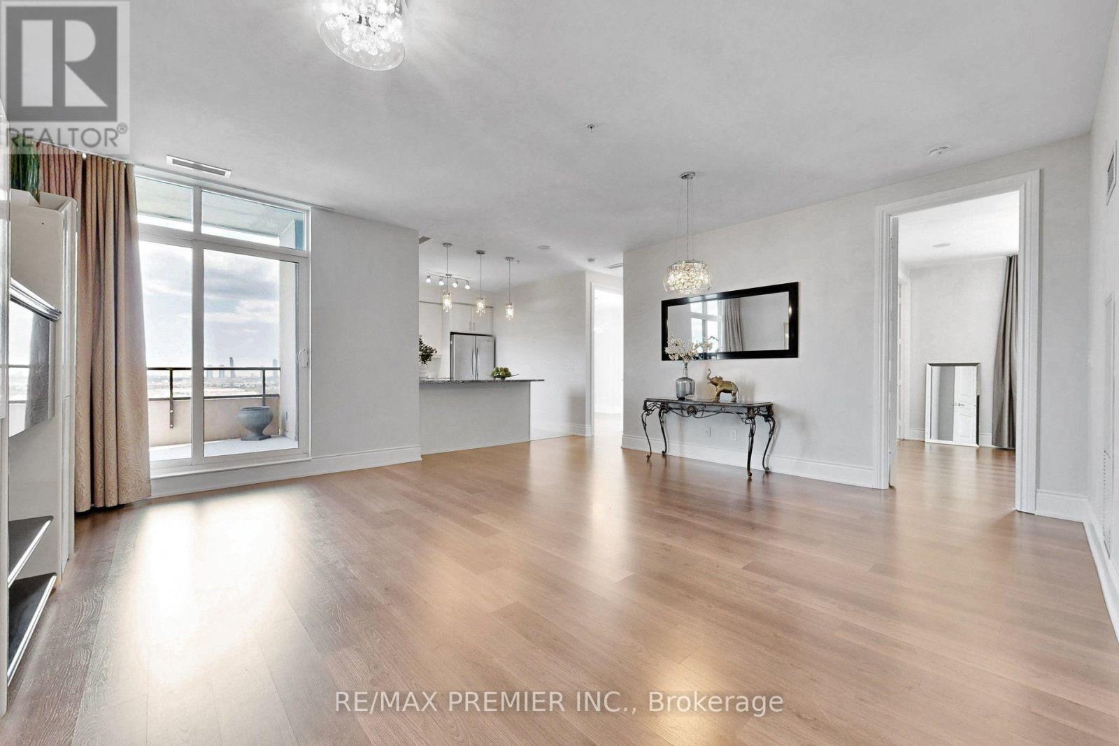 1712 - 9255 Jane Street, Vaughan, Ontario  L6A 0K1 - Photo 6 - N13589226