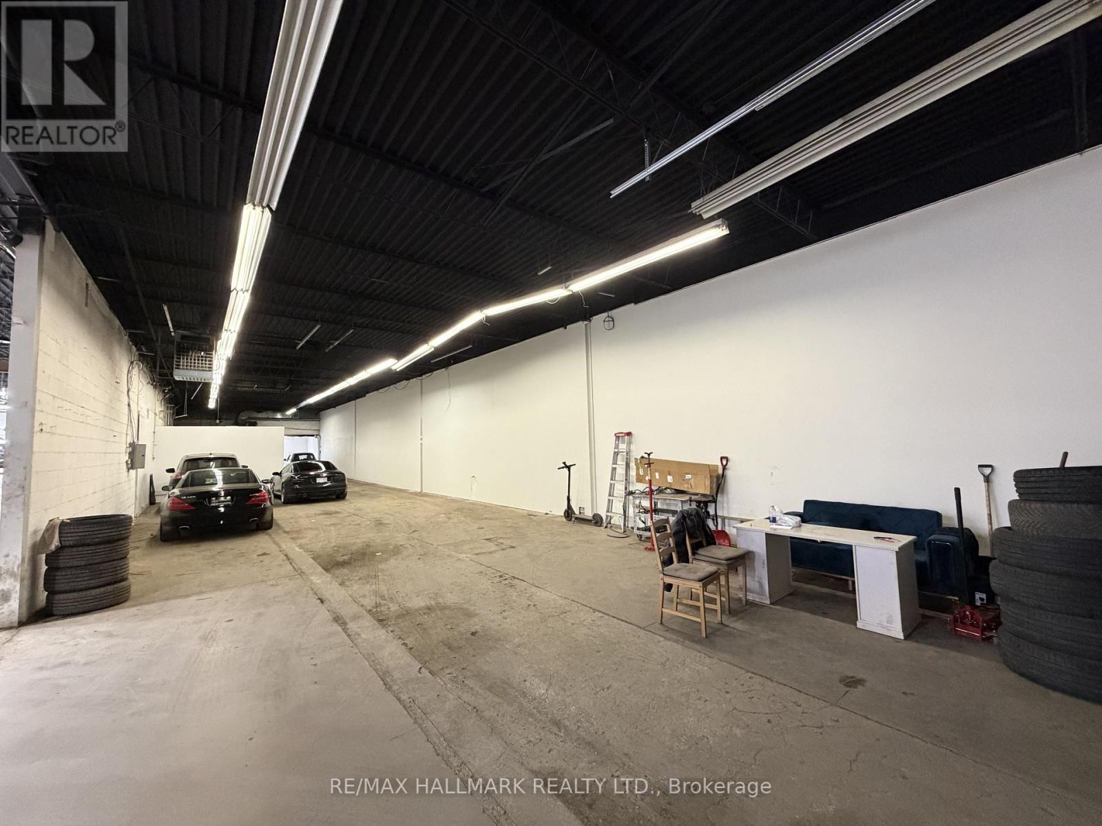 18 - 1101 Finch Avenue W, Toronto (York University Heights), Ontario  M3J 2C9 - Photo 3 - W13604992