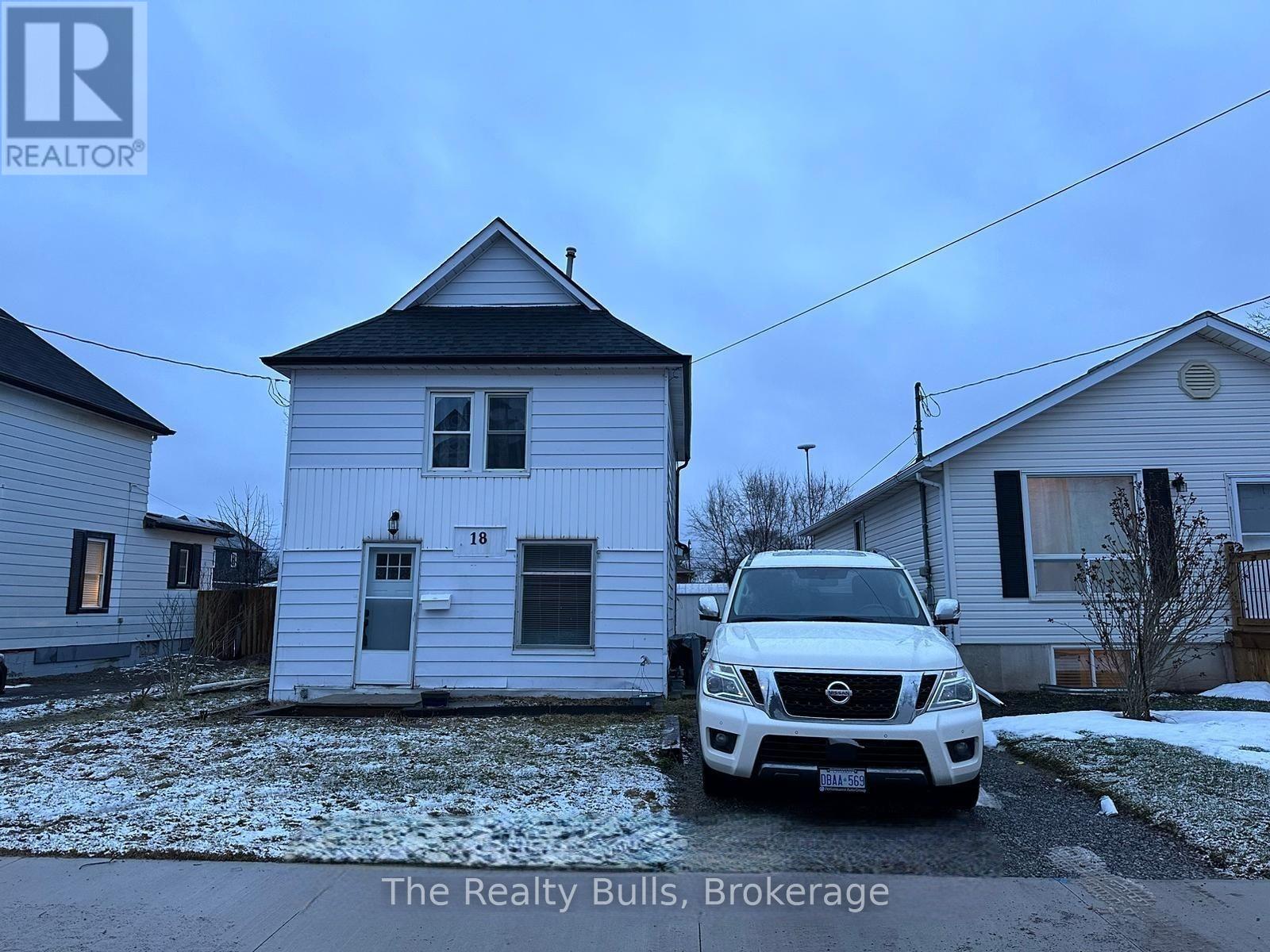 18 FORKS ROAD E, Welland, Ontario
