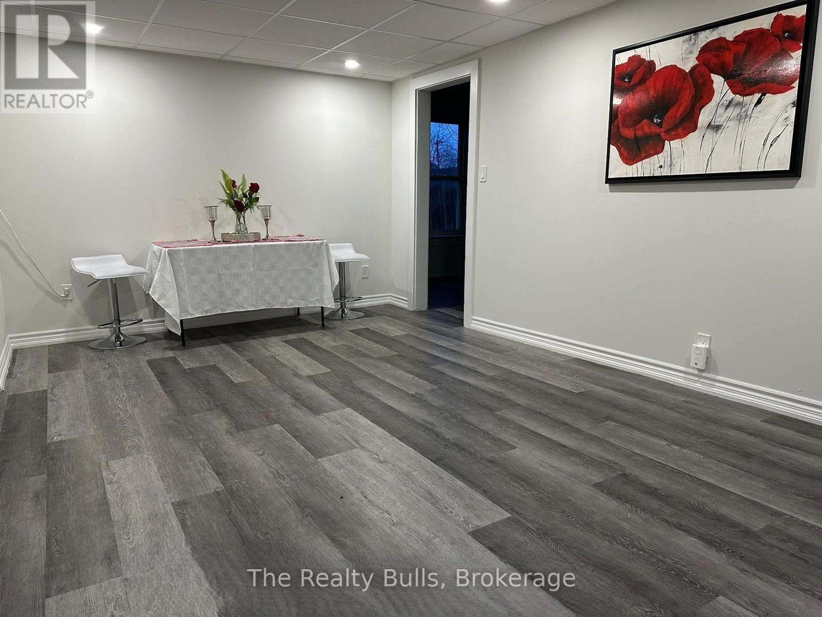 18 Forks Road E, Welland, Ontario  L3B 5K1 - Photo 9 - X13604998