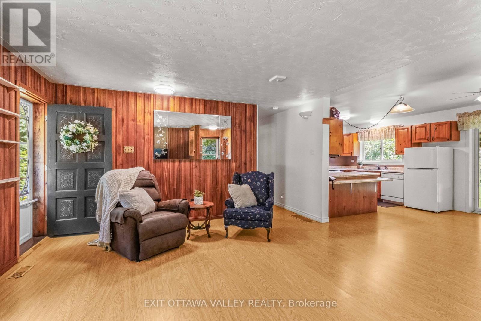 323 Burnt Bridge Road, Brudenell, Ontario  K0J 2E0 - Photo 8 - X13600894