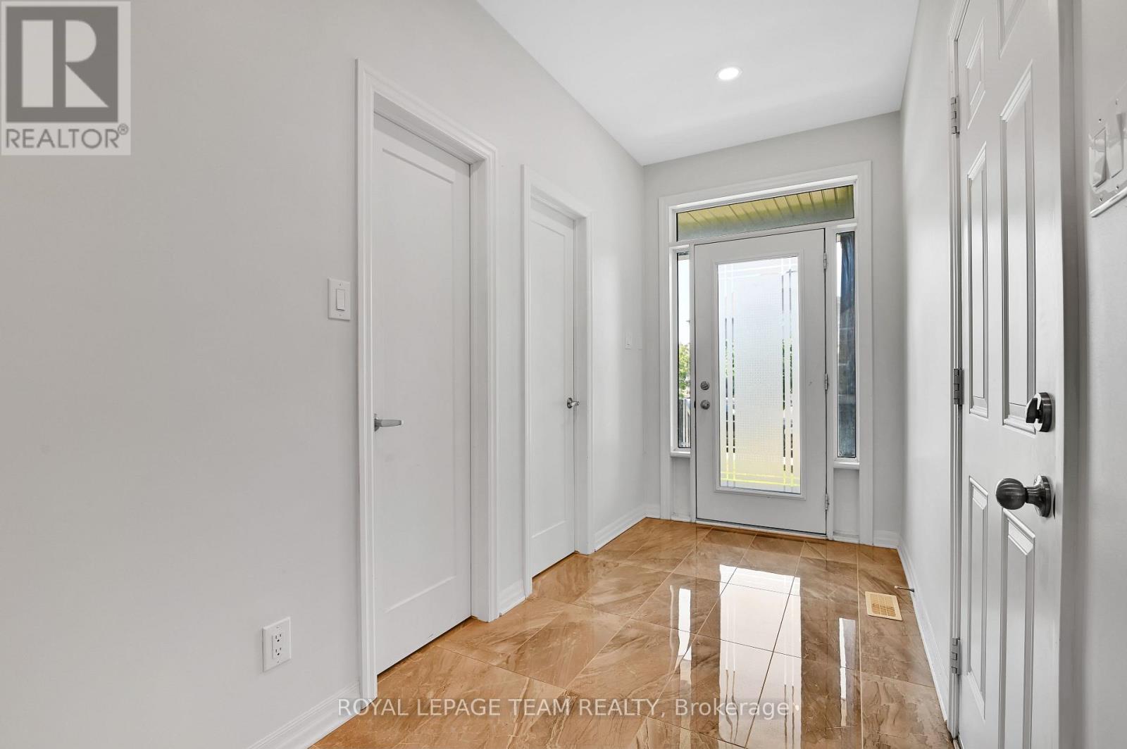 192 Southbridge Street, Ottawa, Ontario  K4M 0E2 - Photo 3 - X13605032