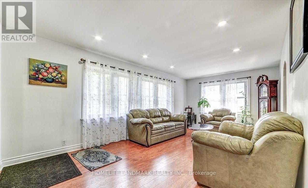 62 Peter Street, Markham, Ontario  L3P 2A6 - Photo 6 - N13605038