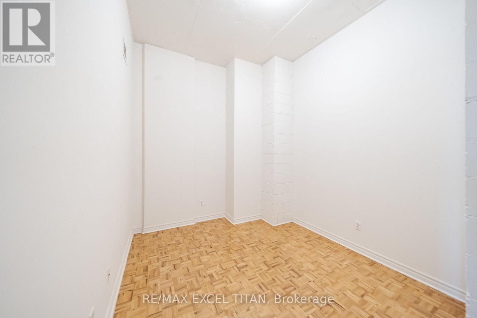 313 - 1401 Dupont Street, Toronto, Ontario  M6H 4J7 - Photo 8 - W13579652
